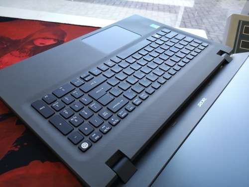 *Perfect for Office*ACER ASPIRE i5-5200U*500GB SLIM*4GB*5HOURS BATTERY*HD*DVD*
